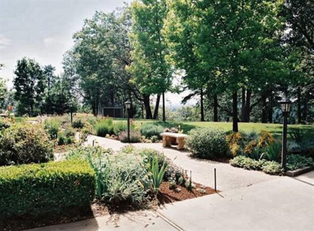 Sierra Sun Cloud Inn - Colfax (Adults Only) Esterno foto